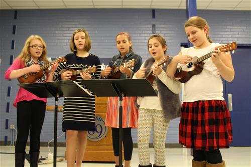 Ukuleles 
